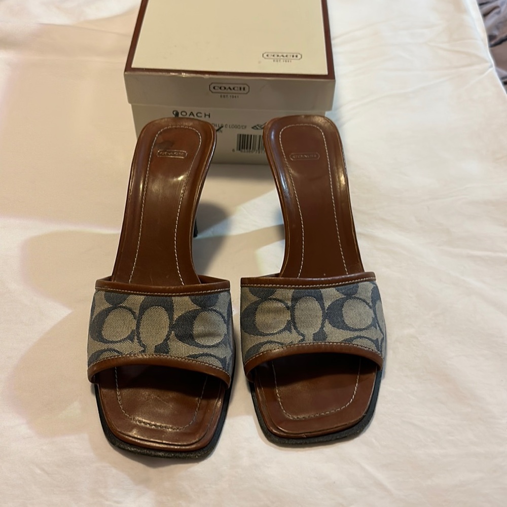 Coach 8 1/2 Denim Blue 2 inch heal gently worn